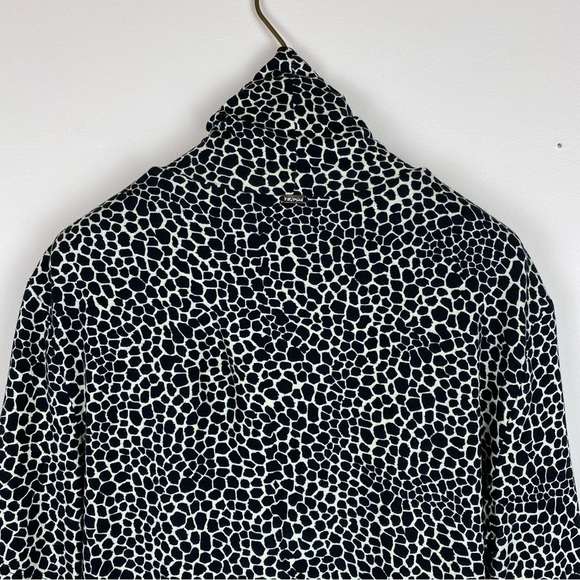 St. John Sport Animal Print Turtleneck Short Sleeve Shell - Picture 5 of 7